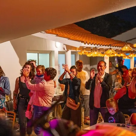 Kamp alanı Mobil Avec Terrasse A Saint-jean-de-monts - Api-1-52-1176 *