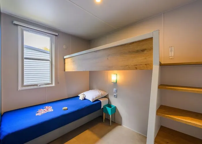 Mobil Avec Terrasse A Saint-jean-de-monts - Api-1-52-1176 Saint-Jean-de-Monts