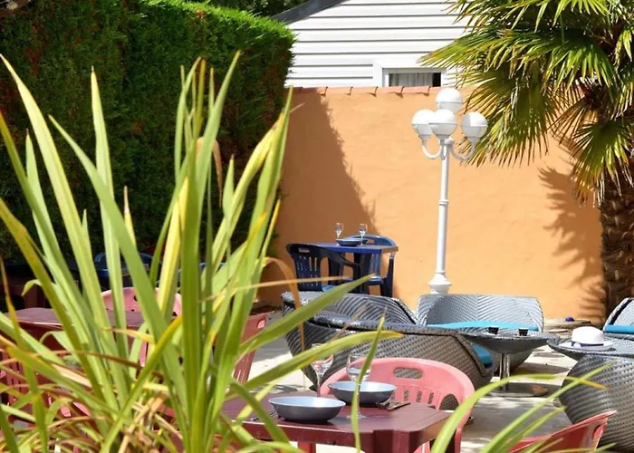 Mobil Avec Terrasse A Saint-jean-de-monts - Api-1-52-1176