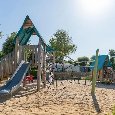 Mobil Avec Terrasse A Saint-jean-de-monts - Api-1-52-1176 Kemping